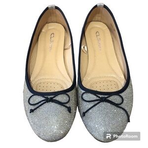 CL by Laundry Gold & silver shimmer ballet flats w/dark brown trim & bows Size10
